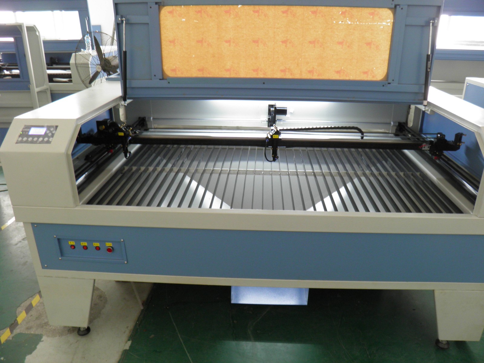 到底該不該購(gòu)買(mǎi)激光切割機(jī)？