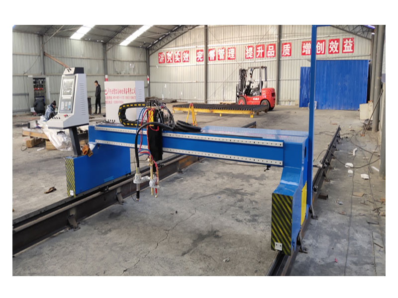 龍門式數(shù)控火焰切割機