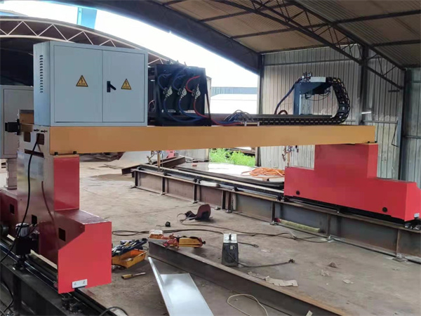 龍門數(shù)控等離子火焰切割機(jī)04