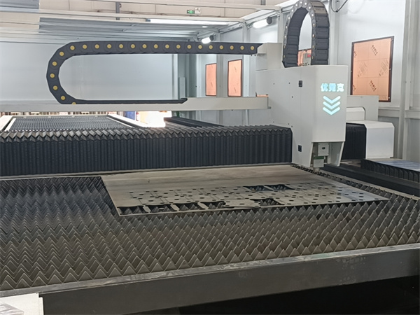 數(shù)控激光切割機 數(shù)控激光切割機