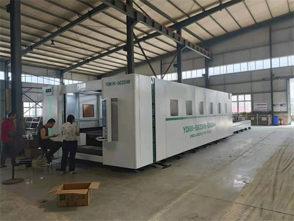 數(shù)控激光切割機 數(shù)控激光切割機