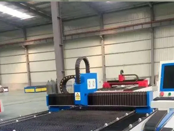 數(shù)控激光切割機(jī)價(jià)格多少錢(qián)一臺(tái)?河北信爾價(jià)格低: